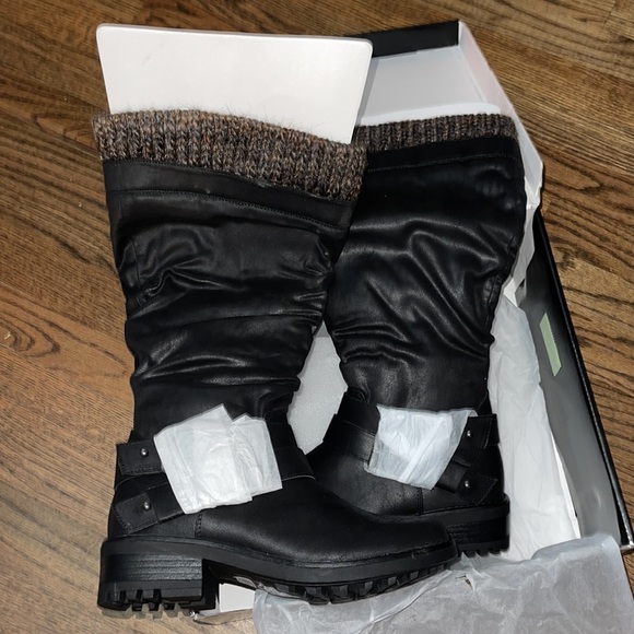Torrid Boots NWT Black Sweater Trimmed Knee High Slouch Boot 7W - Picture 3 of 13
